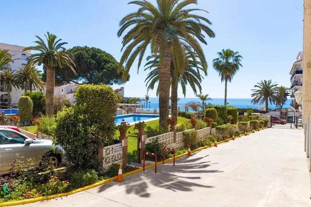Apartment 2 Bedroom In Parador With Pool And Seaview Nerja