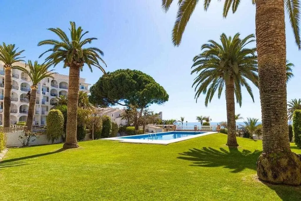 2 Bedroom In Parador With Pool And Seaview Nerja Apartment