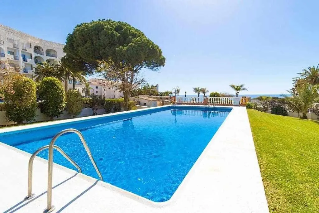 2 Bedroom In Parador With Pool And Seaview Nerja